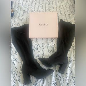 NIB Aubriana Over-the-Knee Heeled Boot. Black Size 9 1/2